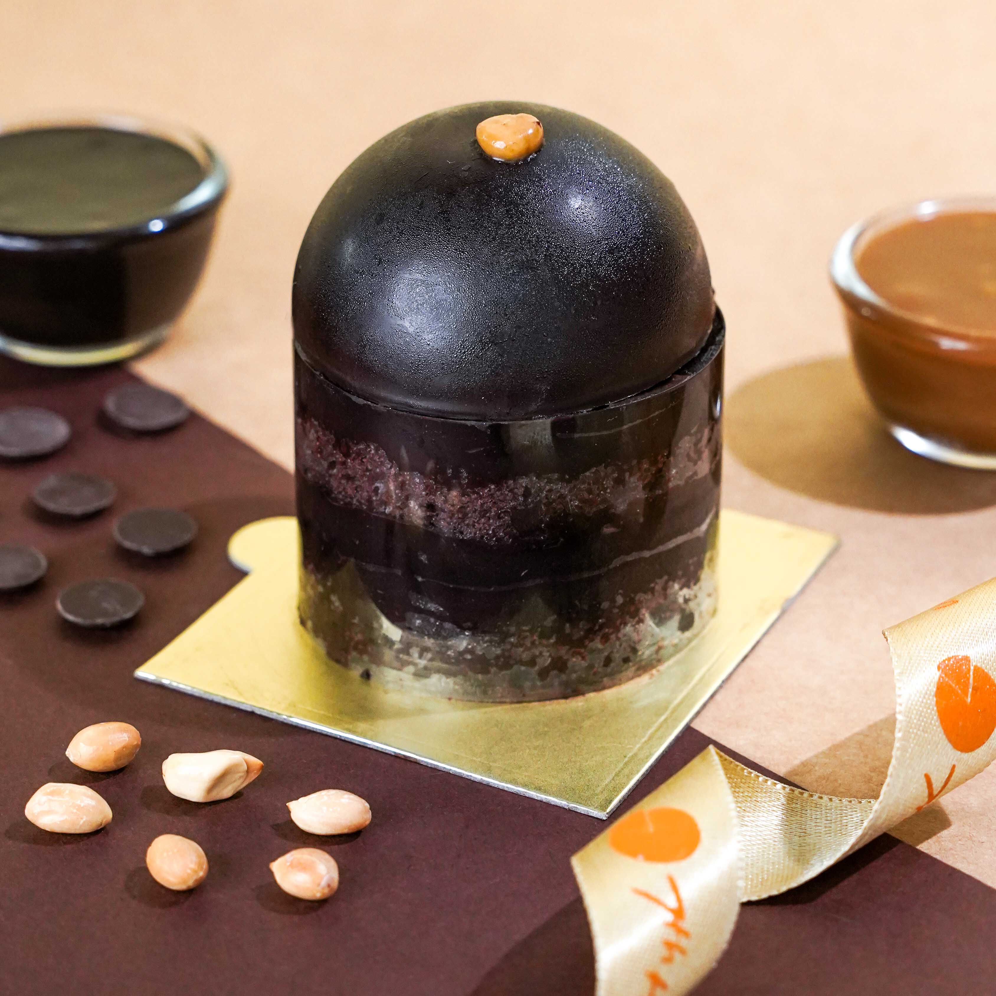 Peanut Caramel Mini Burst Cake