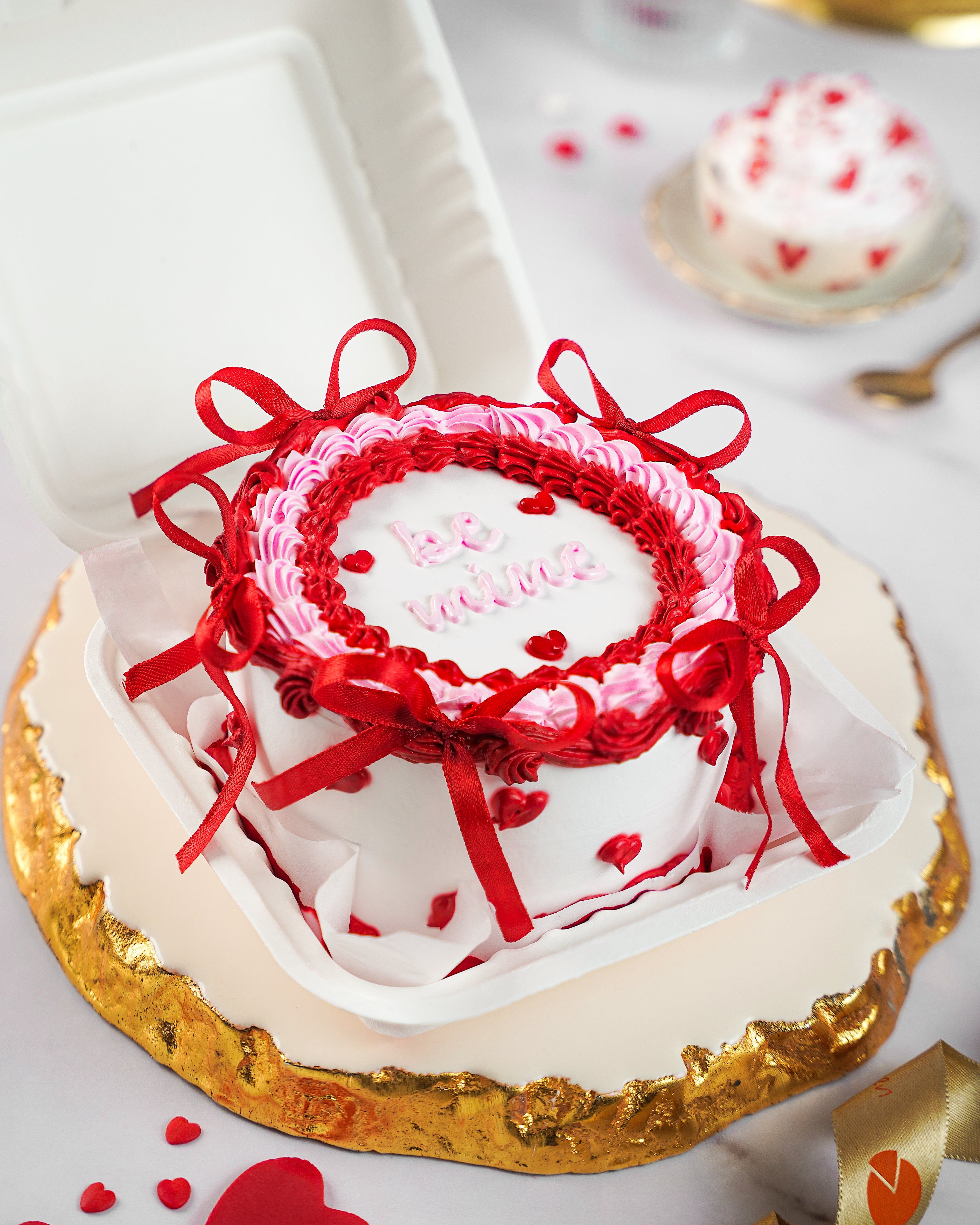 Love Knot Bento Cake