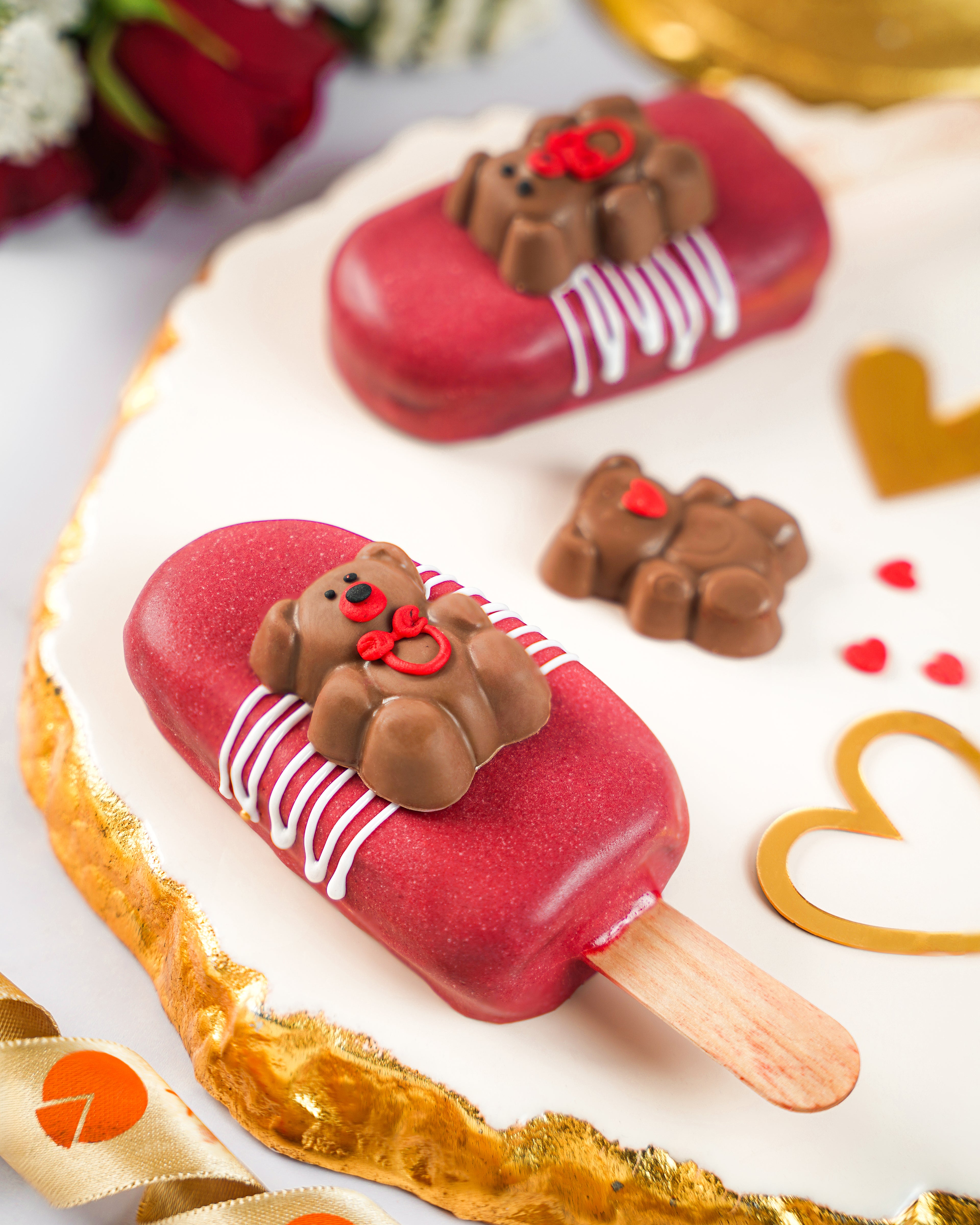 Teddy Love Cakesicle